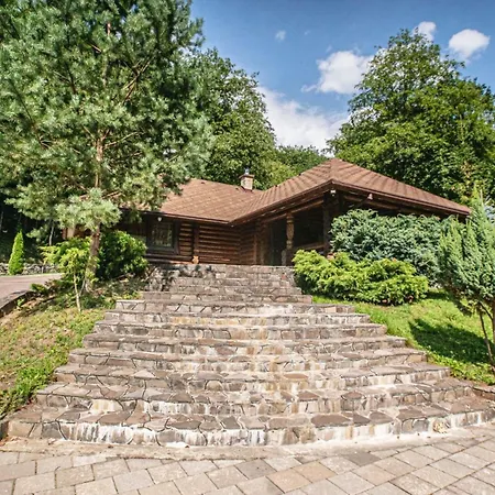 Apartment молода вовчиця *