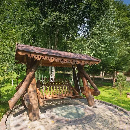 молода вовчиця Apartment Sasivka