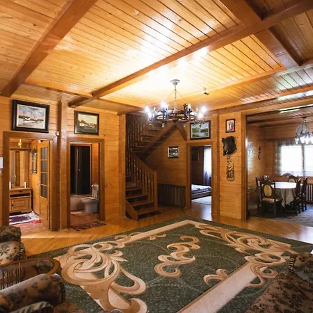 молода вовчиця Apartment *