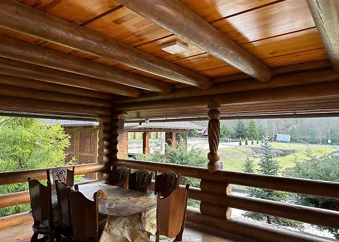молода вовчиця Apartment Sasivka