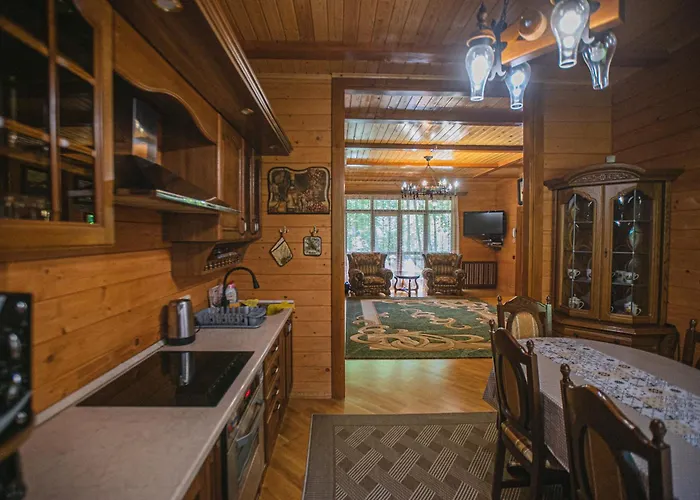 молода вовчиця Apartment *